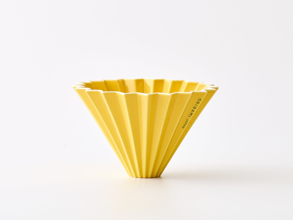 Yellow Origami Dripper M With Plastic Holder